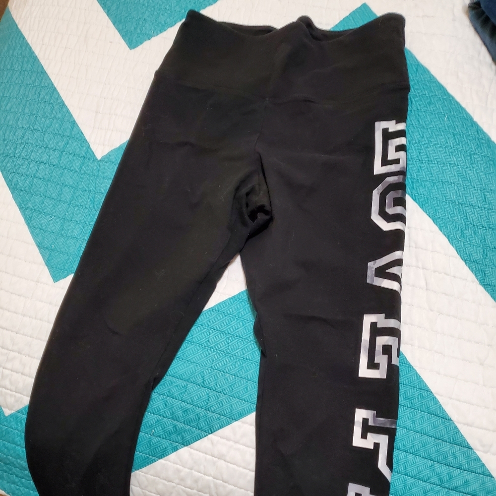 Never worn pink yoga pants